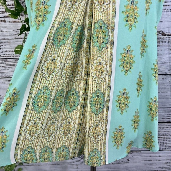 Rose + Olive Blouse Tank size Medium Mint Green Gold Paisley Pleated Sheer Boho - Picture 7 of 10